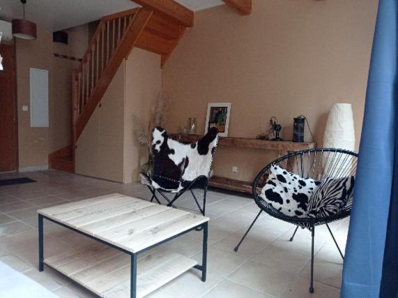 Maison De Charme Avec Patio Et Terrasse De Toit Estagel Exteriér fotografie